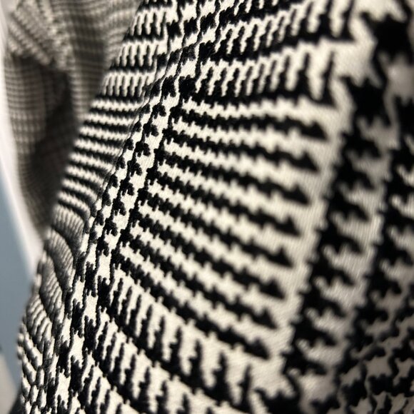 John Elliott Women Crop Sweater Houndstooth - Picture 8 of 9